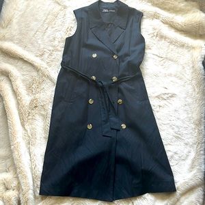 Zara Longline Vest / Trench in Black Size : Large